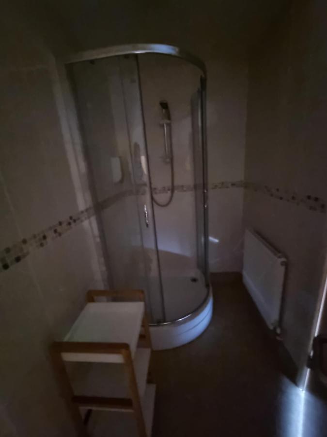 Kings Arms Guest House Ebbw Vale Buitenkant foto